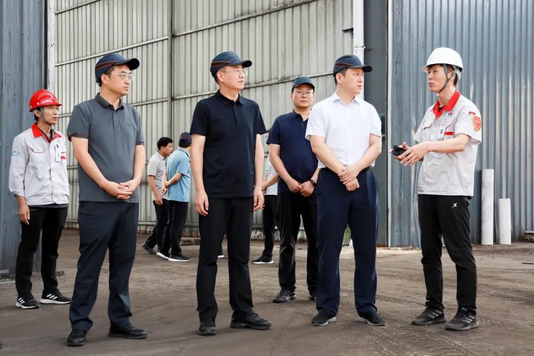 市委常委、副市長、翼城縣委書記王淵到華翔（翼城）新材料科技園現(xiàn)場辦公